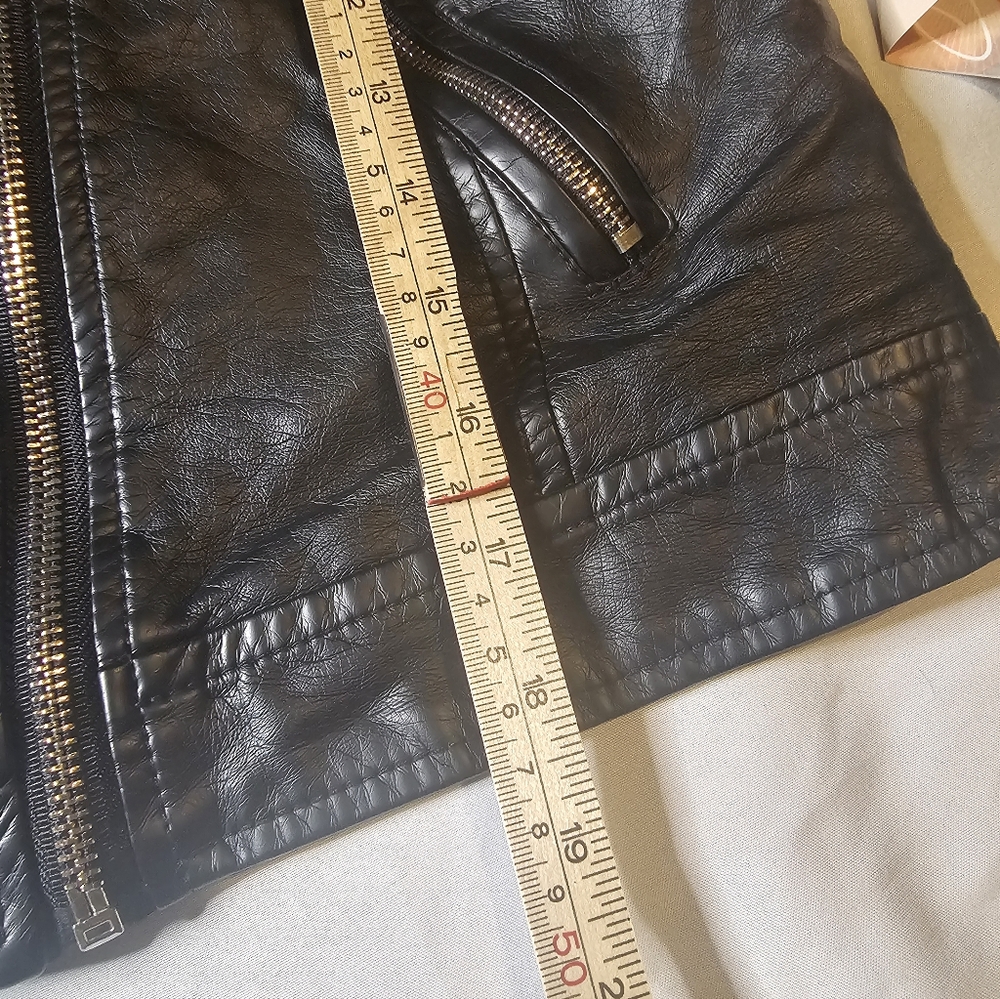 Cali 1850 brand faux leather jacket - Picture 8 of 9